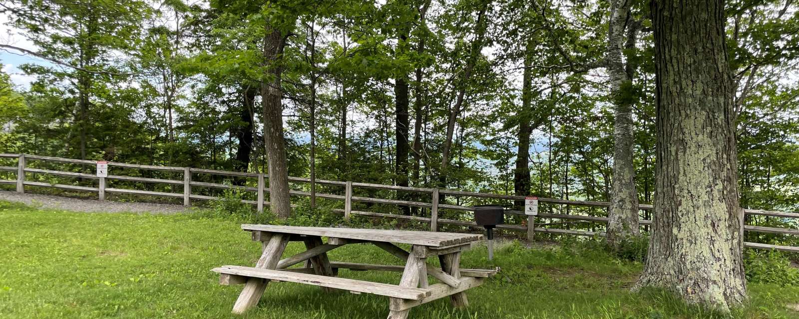 John Boyd Thacher State Park picnic table